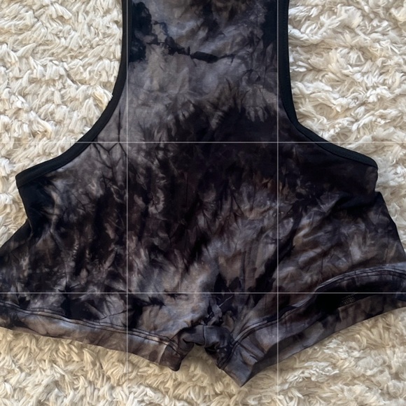 N2N Twitchin Singlet - Picture 9 of 10